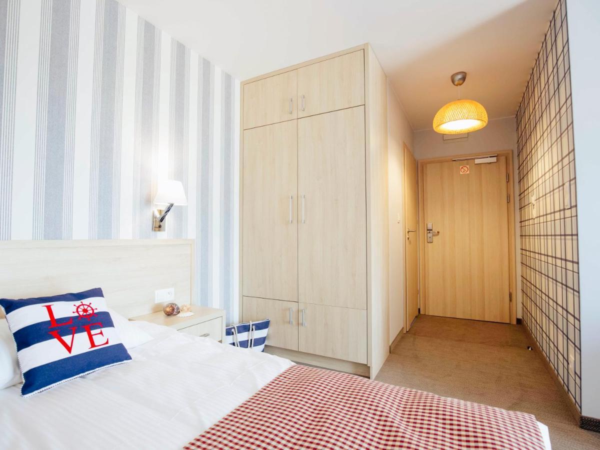 Porto Marina Hotel Krynica Morska Buitenkant foto