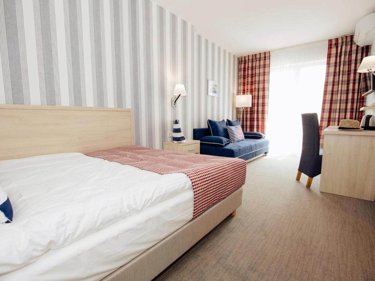 Porto Marina Hotel Krynica Morska Buitenkant foto